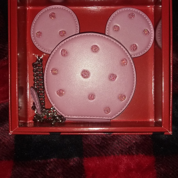 Price Firm. NWT Coach Disney X Minnie Coin Purse - Picture 4 of 7